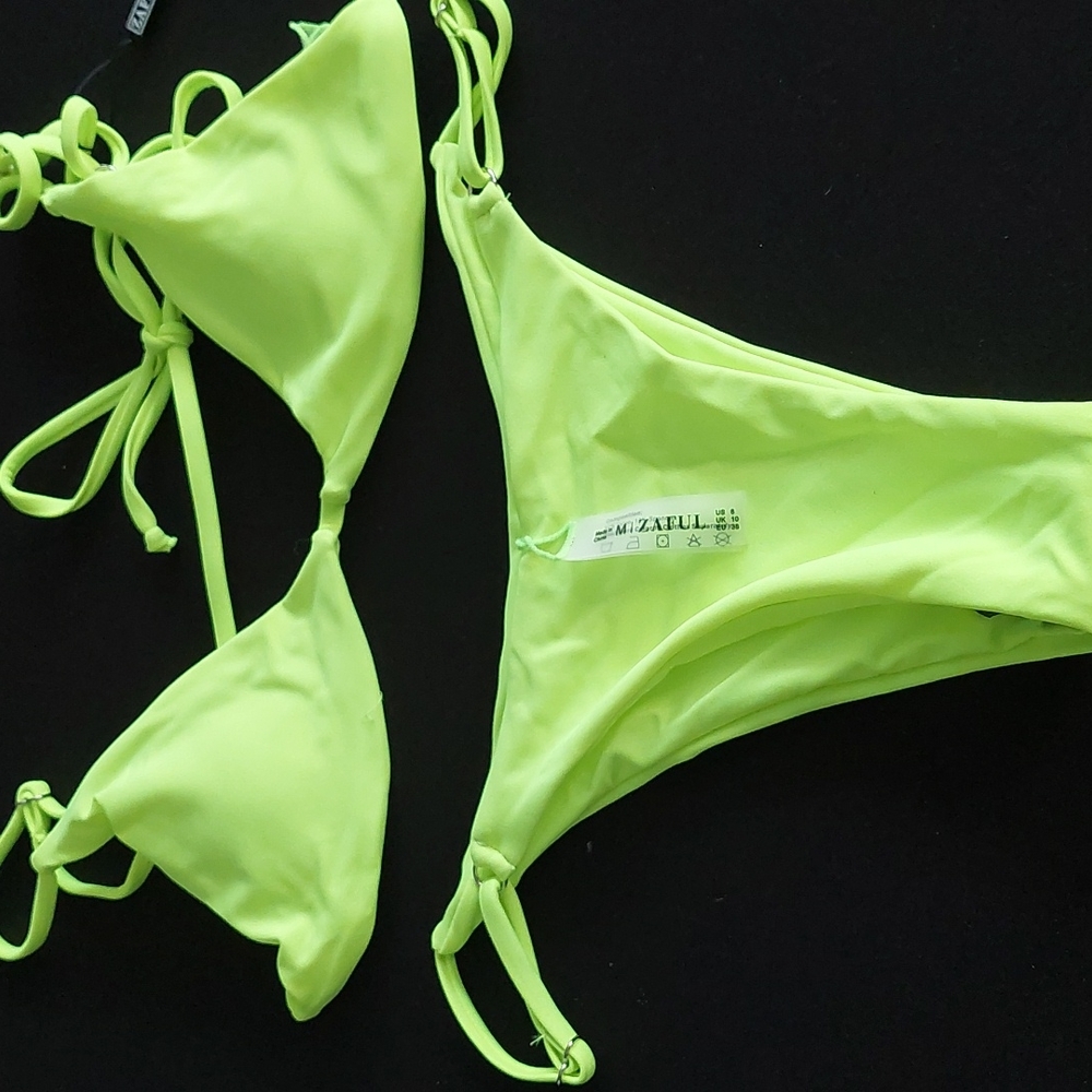 Swimsuit 2 sets lemon